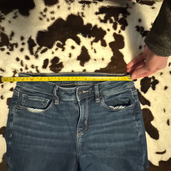 American Eagle Women's Dark Blue Skinny Jeans - Picture 3 of 5